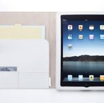 Simplism 「iPad用レザーケース」2種および「iPad用ナイロンスリーブケース」を発売